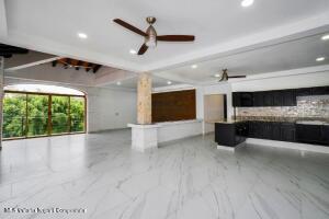 Condos in 131 HAVRE ESQUINA LUCERNA  