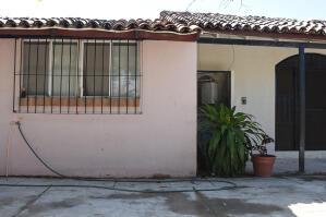 Houses in 282 Manuel Gomez Pedraza  