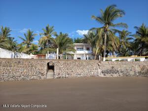 Houses in 1 CARRT ATICAMA STA CRUZ  