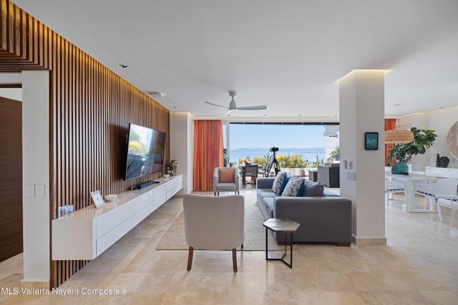 Condos in 103 CERRADA DE LOS PINOS  