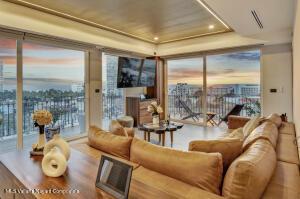 Condos in 360 Maria Montesori  