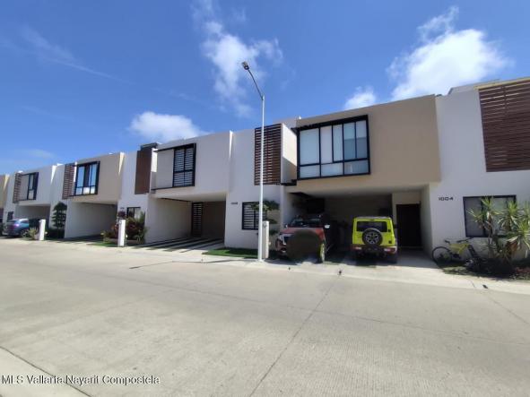 Houses in N/A Arezzo  