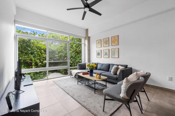 Condos in 3 Paseo De Las Palmas  