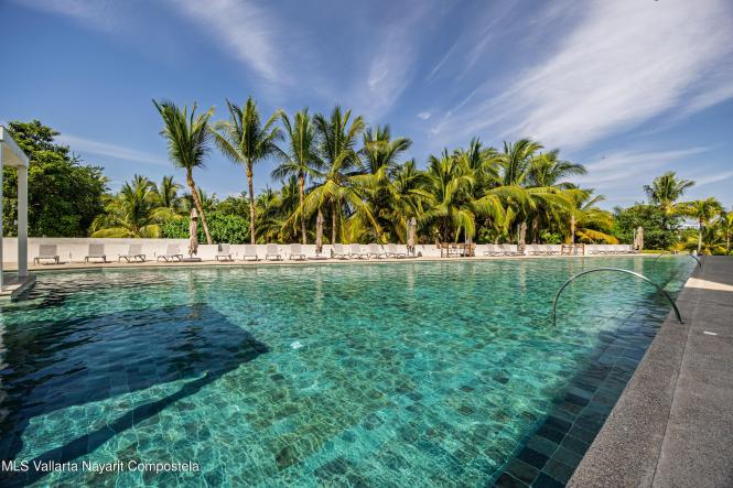Condos in 37 Paseo de los Cocoteros  