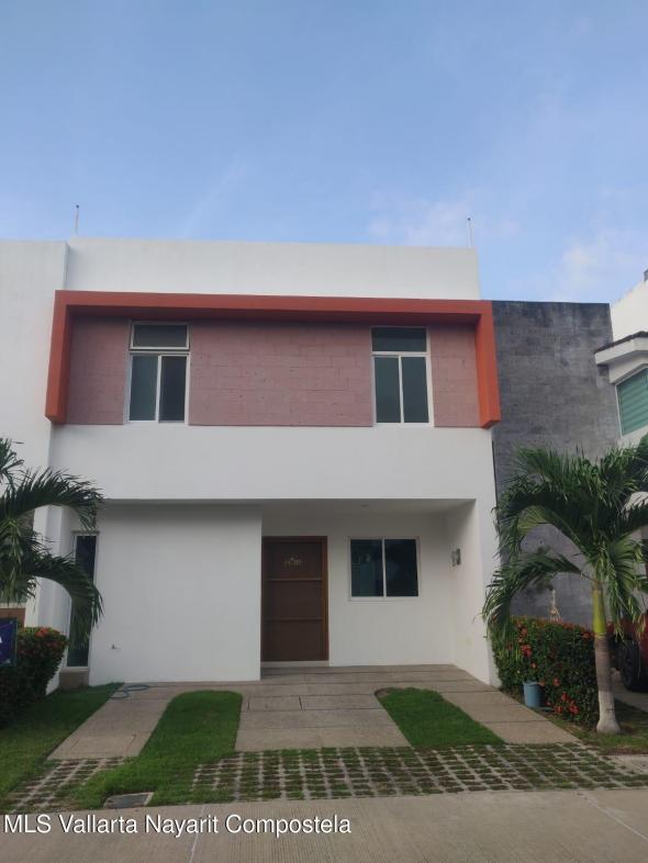 Houses in 106 RIO TIGRIS.  