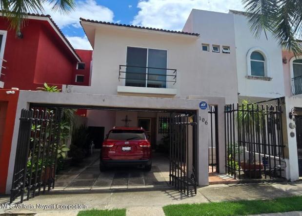 Houses in 106 Rio Nilo  