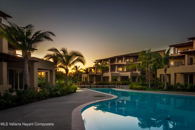 Condos in 269 ISLA PALMARES AV DE LAS GARZAS  