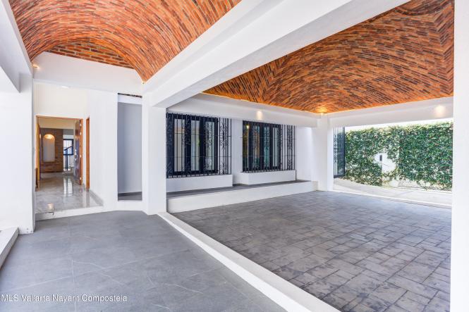 Houses in 109 Paseo del Salmon  