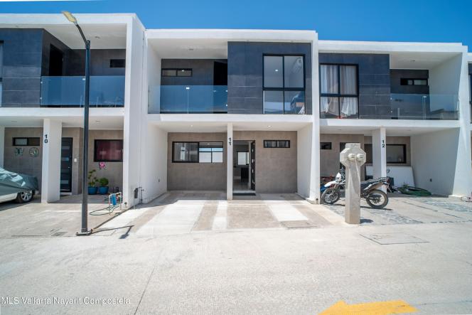 Houses in 14 Independencia  