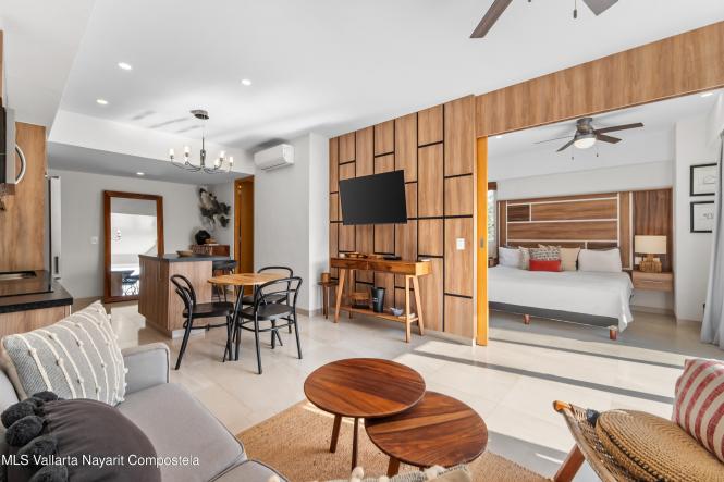 Condos in 84 LAZARO CARDENAS  