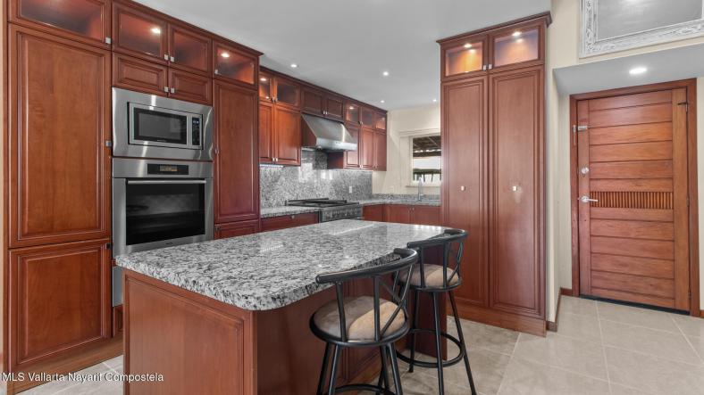 Condos in 252 Avenida Iguana  