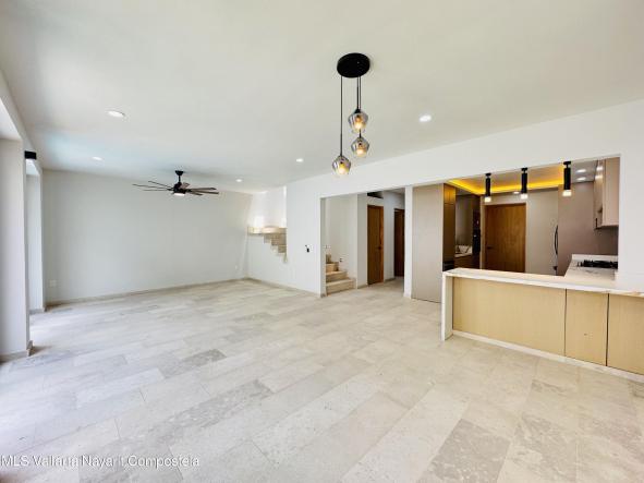 Houses in 114 Paseo de las Galaxias  