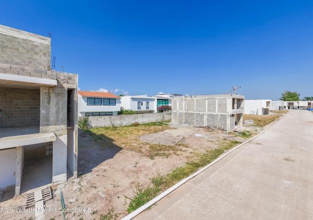 Land in 117 Avenida Mexico  