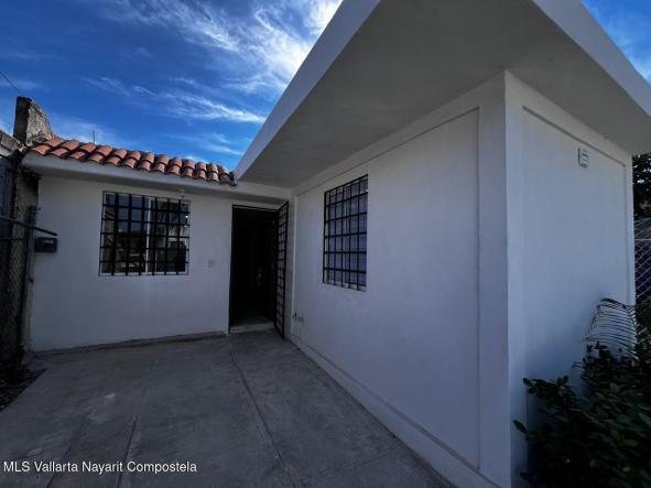 Houses in 120 Valle Grande  