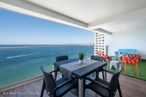 Condos in 171 Febronio Uribe  