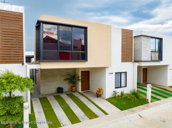 Houses in 1208 Mantua  