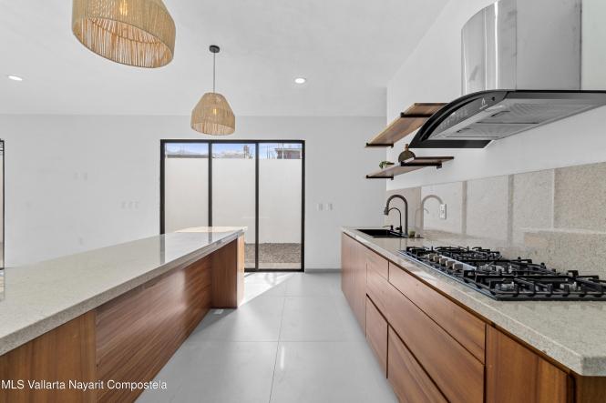 Houses in 1256 C. 1o. De Junio  