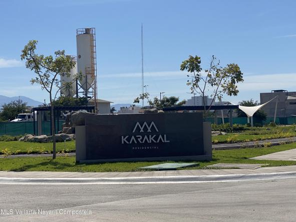 Land in 13 Paseo de los Guepardos  