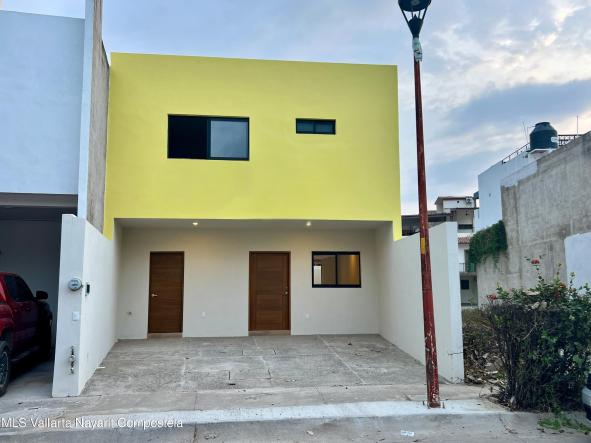 Houses in 137 Sintra  