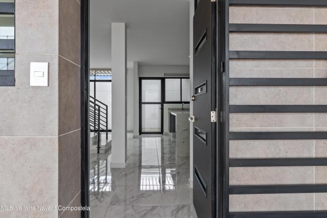 Houses in 14 Independencia  