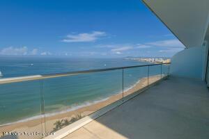 Condos in 2485 AV. Francisco Medina Ascencio  