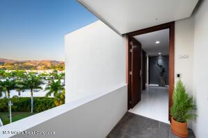 Condos in 100 Avenida Las Palmas  