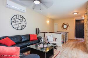 Houses in 525 Prisciliano Sanchez Av 