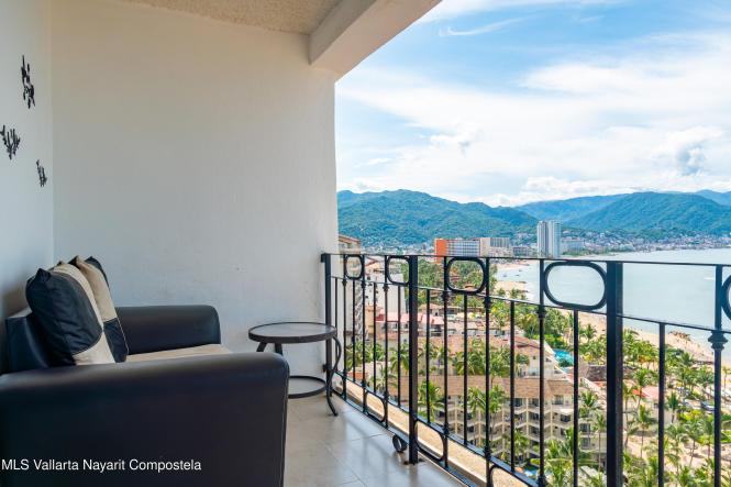 Condos in 1510 Ave Francisco Medina Ascencio  