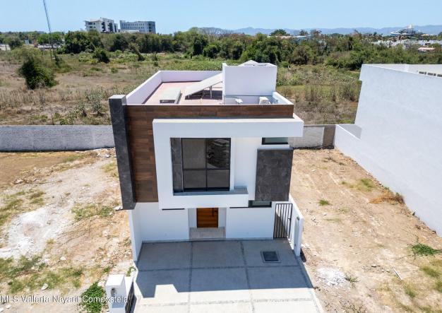 Houses in 158 palma del rey  