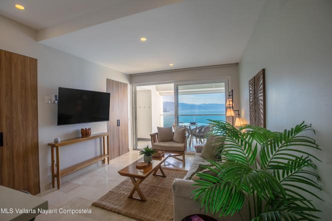 Condos in 171 FEBRONIO URIBE  