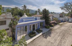 Houses in 166 Pez Espada  