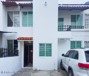 Houses in 176 BOLIVIA  