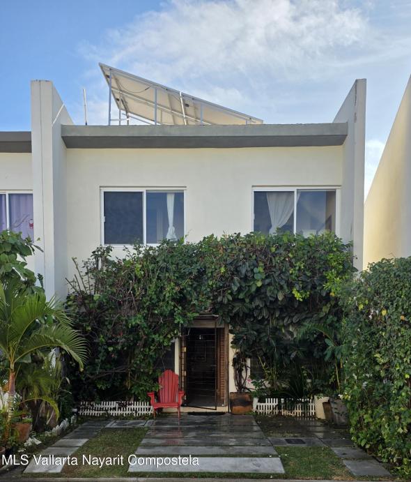 Houses in 171 La Primavera  