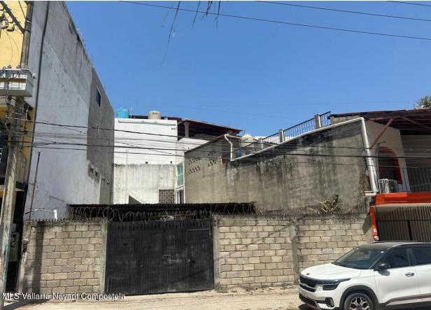 Land in 173 Guillermo Prieto  