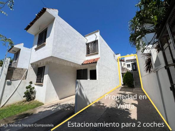 Houses in 177-2 5 de Mayo  