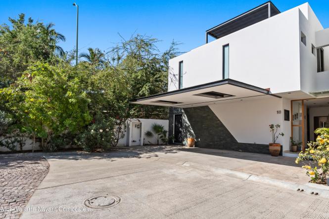 Houses in 22 P. De Las Flores  