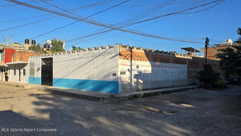 Land in 187 Lazaro Cardenas  