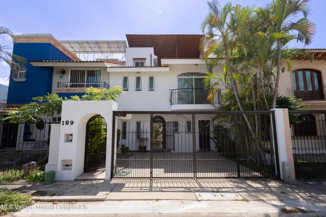 Houses in 189 RIO RHIN 189  