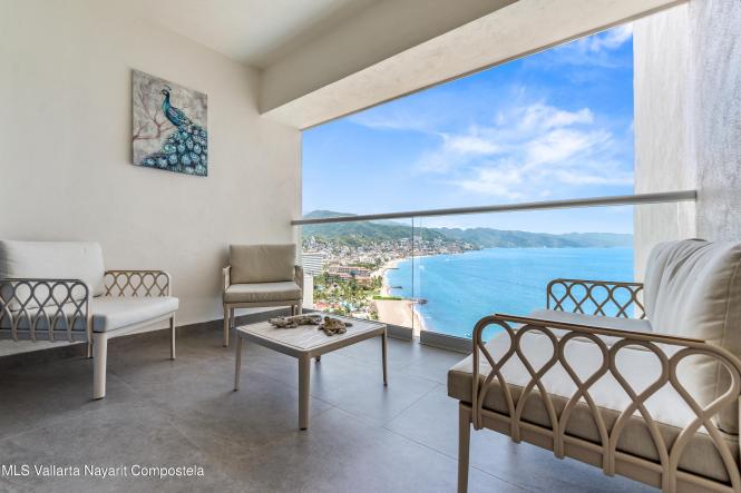 Condos in 171 Febronio Uribe  