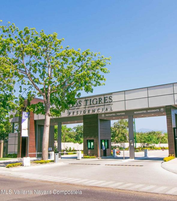 Land in 193 Avenida Mexico  