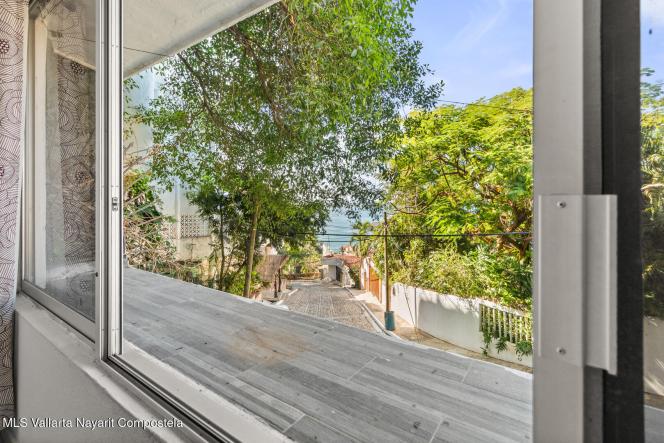 Condos in 120 P. De Los Delfines  