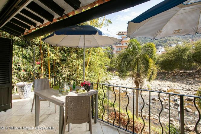 Houses in 578 CUAUHTEMOC  