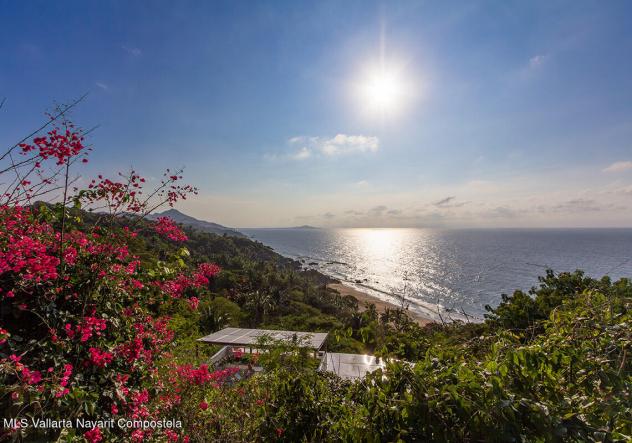 Houses in 2 D 8 Cam Playa Carricitos  