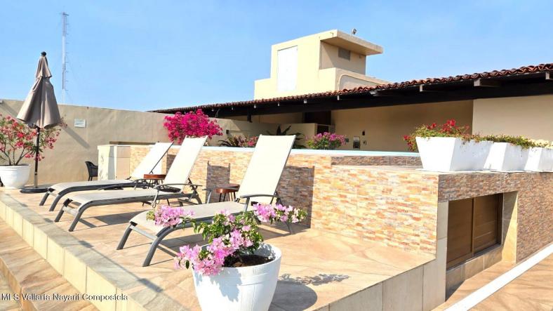 Condos in 405 Oceano Pacifico  