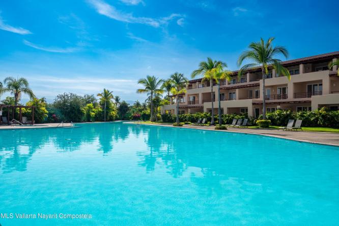 Condos in 269 ISLA PALMARES AV DE LAS GARZAS  