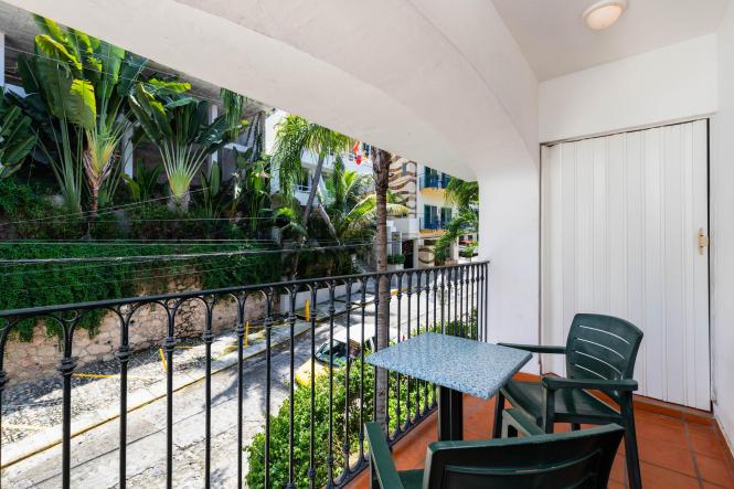 Fractional in 1 Malecon  