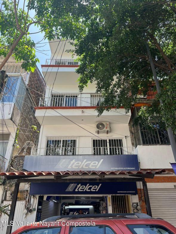 Houses in 217 INSURGENTES  