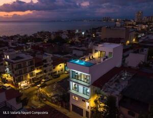 Houses in 221 Venezuela  