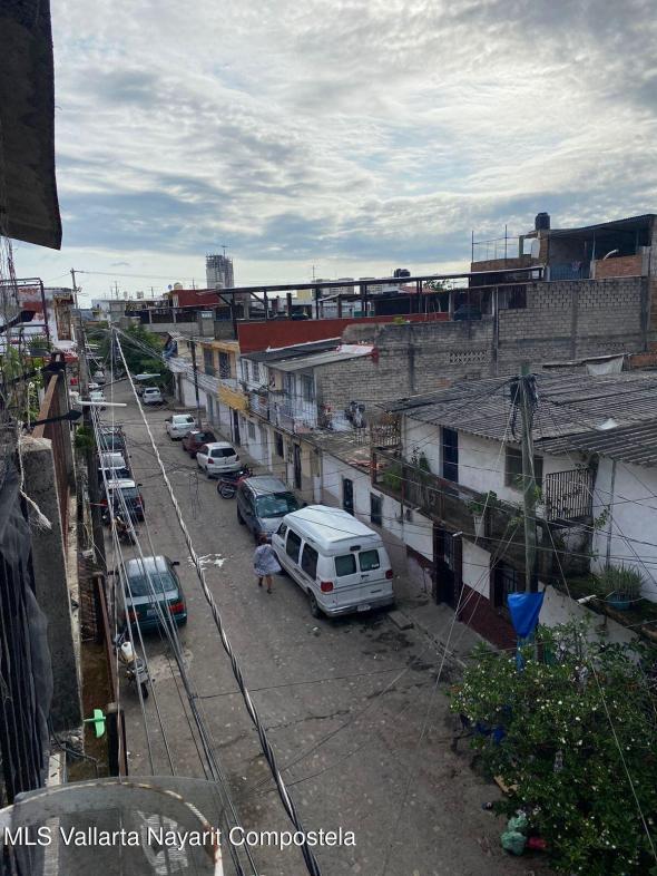 Houses in 222 Ignacio Zaragoza  