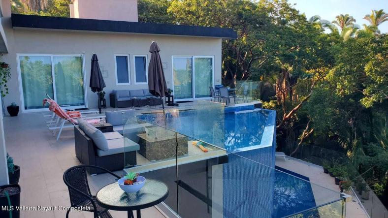 Houses for sale in San Pancho